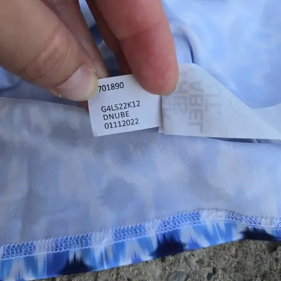 G/Fore Women’s XS Blue White Ikat Print Quarter 1/4 Zip Pullover Top Golf Tennis - Picture 10 of 12